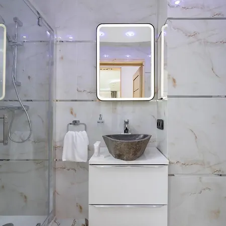 Unique For 6 People In With Access To Sauna By Renters