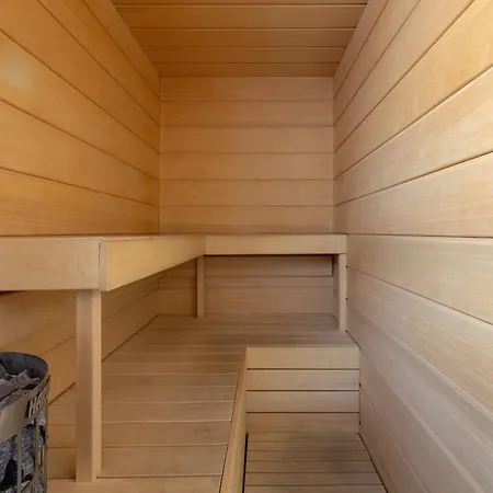 Unique For 6 People In With Access To Sauna By Renters アパート *