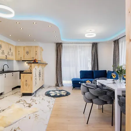 アパート Unique For 6 People In With Access To Sauna By Renters ザコパネ